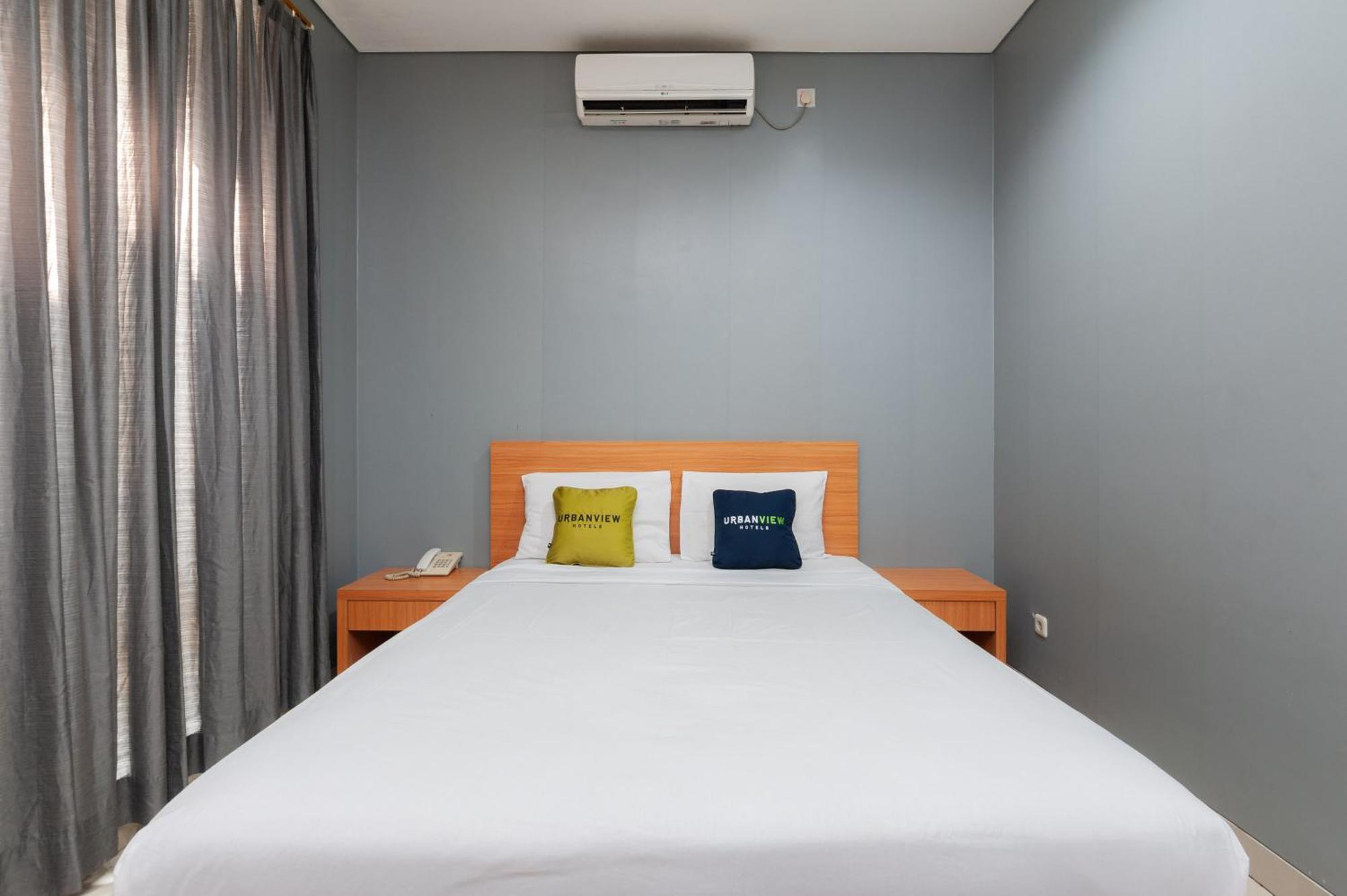 Reddoorz Plus Near Kelapa Dua Kebon Jeruk Jakarta Exteriér fotografie