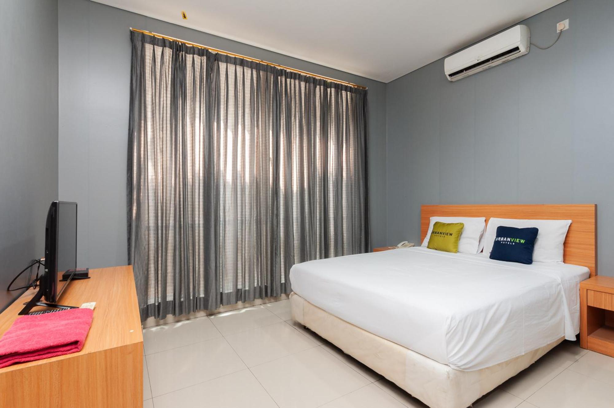 Reddoorz Plus Near Kelapa Dua Kebon Jeruk Jakarta Exteriér fotografie